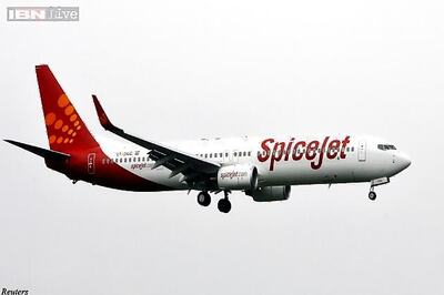 SpiceJet launches low-fare offer; one lakh seats on the block