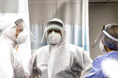 Israel Set to Ban Travel to US as Covid Curbs Widen