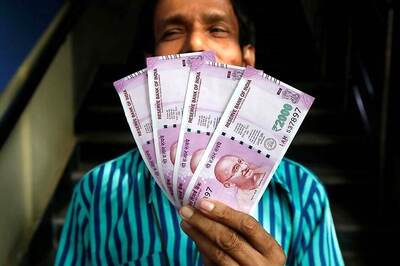 Rupee Dips Further by 8 Paise Ahead of RBI Policy