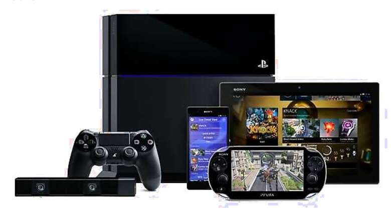 PlayStation 4 sales beat Xbox One sales in 2013