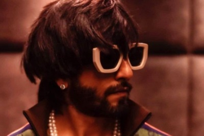 Ranveer Singh Finds His 'Chi' in New Instagram Post; Tiger Shroff, Zoya Akhtar Reacts