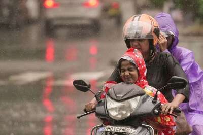 Six Die as Heavy Rain, Thunderstorms Lash Southern Districts of Bengal