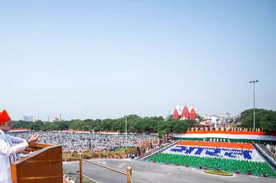 Independence Day 2022: Where and How to Watch PM Modi’s Speech, Flag Hoisting Ceremony at Red Fort on August 15?