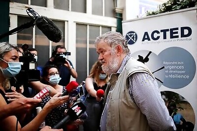 France helps hunt for killers of aid workers in Niger