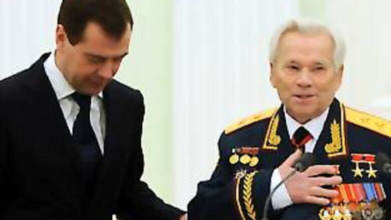 Kalashnikov designer turns 90, gets hero medal