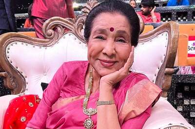 Asha Bhosle Turns 91: 10 Timeless Romantic Hits by the Legendary Singer!