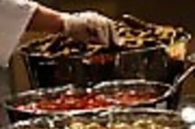 Lifestyle: Hot Pick-les | $15 mn necklace | Director's cut