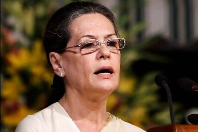 Sonia Gandhi lays foundation stone of AIIMS in Raebareli