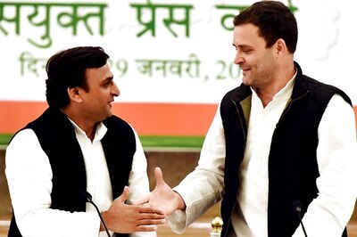 Why the Akhilesh-Rahul Alliance Lacks the Punch of Nitish-Lalu Combo