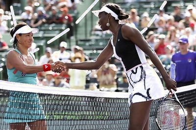 Venus Williams makes winning return in Miami