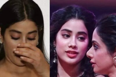 Janhvi Kapoor BREAKS Down In Tears Recalling Her Behaviour With Sridevi: 'Maine Logon Ki Bakwaas...'