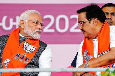 Blind and Lame Joined Hands in Vain Hope of Victory: BJP's Dig at Cong-AAP Poll Pact in Gujarat