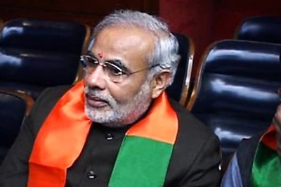 Congress issues 18-point 'chargesheet' against Modi