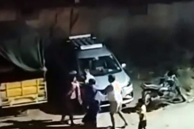 WATCH | Bengaluru Couple Brutally Thrashed For Parking Car Near Neighbour's House; 3 Arrested
