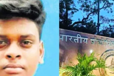 Tamil Nadu Autorickshaw Driver’s Son Cracks JEE, To Study At IIT Madras Now