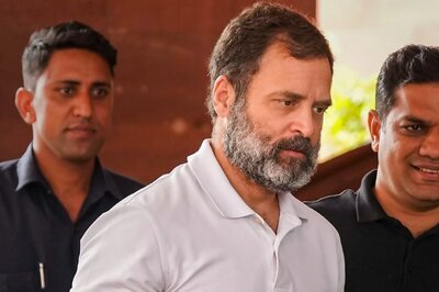 Rahul Takes Swipe at Former Congress Leaders as He Keeps Up Attack Over Adani Issue
