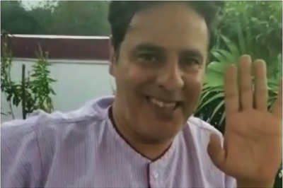 Rahul Roy Smiles and Waves in Video from Hospital After Suffering Brain Stroke