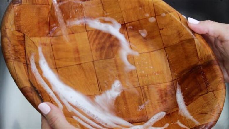 How to Clean Wooden Bowls