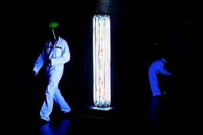 Boeing Testing Hand-held UV Wand To Sanitize Cockpits, Cabins