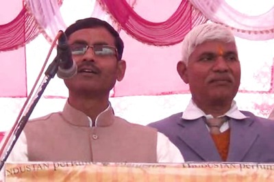 BJP MLA Makes Derogatory Remarks against Jawaharlal Nehru, Apologises
