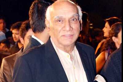 Yash Chopra went away too soon: Amitabh Bachchan