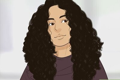 How to Weigh Curly Hair Down