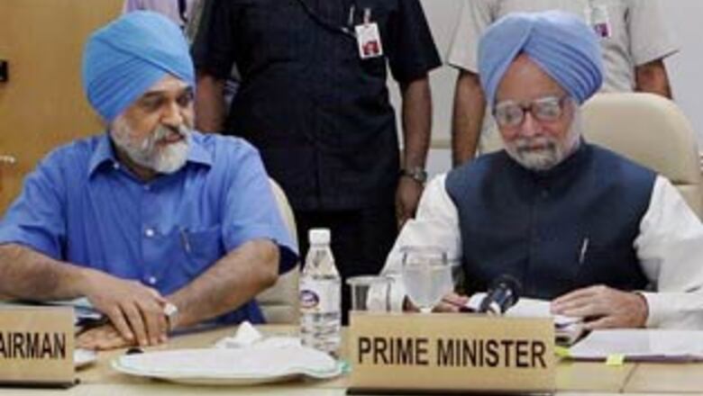 PM calls for ways to check economic slowdown