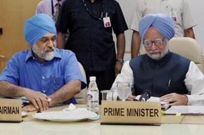 PM calls for ways to check economic slowdown