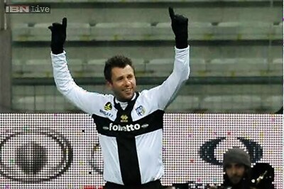 Parma draw 1-1 with 10-man Bologna in Serie A