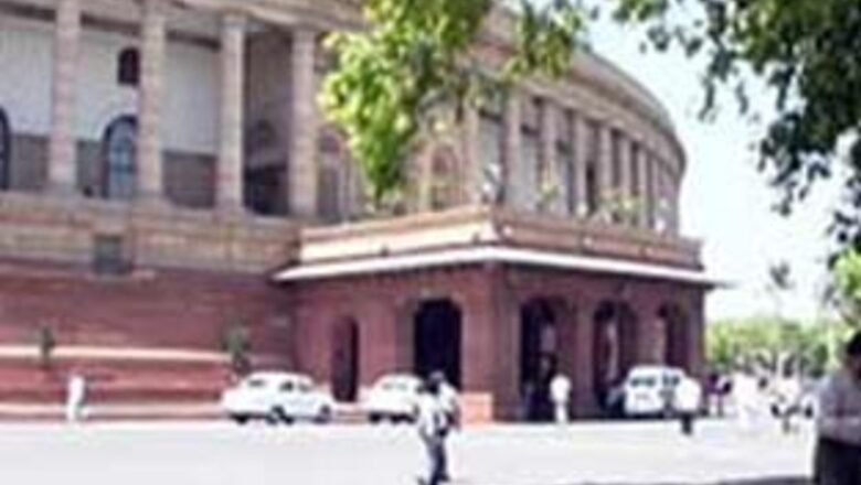 Govt employees to get 5 pc hike in DA