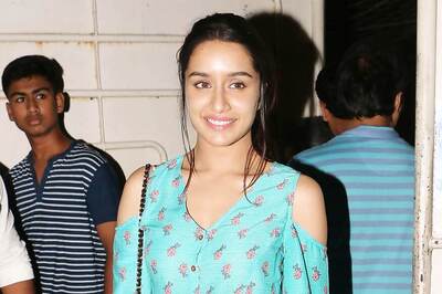 Shraddha Kapoor Gets Injured on Street Dancer 3D Sets, Informs Fans Via Video