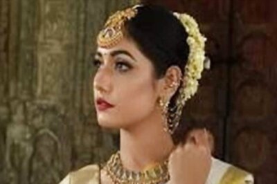 Gold Rate Today Falls In India: Check 24 Carat Price In Your City On February 26