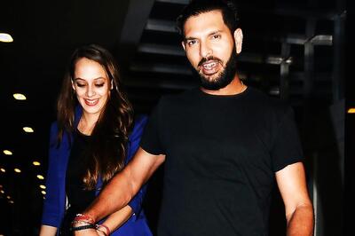 This Video of Yuvraj Singh Dancing With Mom Shabnam During Sangeet Ceremony is a Must Watch