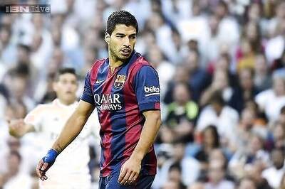 Barcelona coach Enrique backs Suarez after 'El Clasico' setback