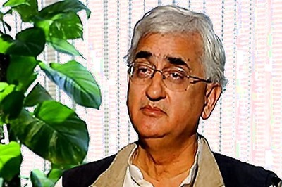 EC notice to Khurshid, wife for promising quota