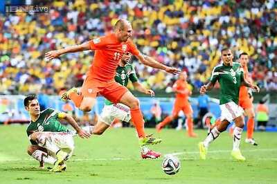 World Cup 2014: FIFA not to punish Arjen Robben