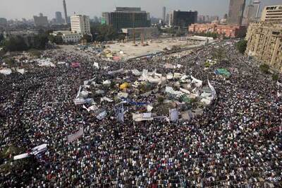 Egyptian papers suspend publication in protest