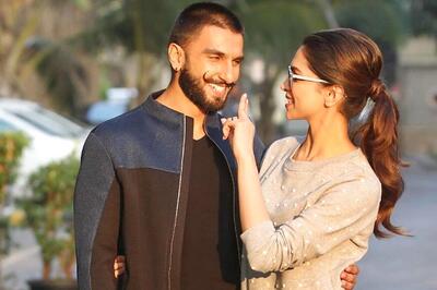 Deepika-Ranveer's PDA On Social Media Puts Breakup Rumours to Rest