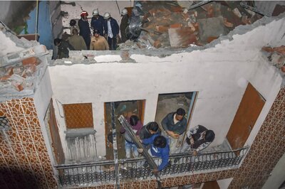 4 Minors Among 5 Students Killed After Coaching Centre Building Collapses in Delhi's Bhajanpura