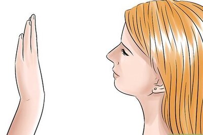 How to Become a Hand Model