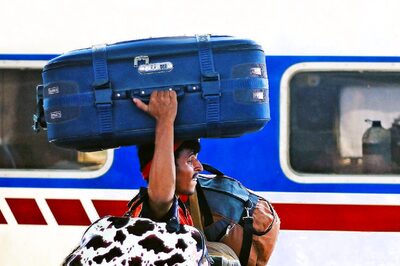 Hold Centralized Exams Like IBPS, Suggest RRB NTPC, Group D Aspirants to RRB