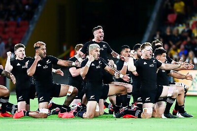 Wallabies Edge New Zealand 24-22 To Lift Tri-Nations Spirits