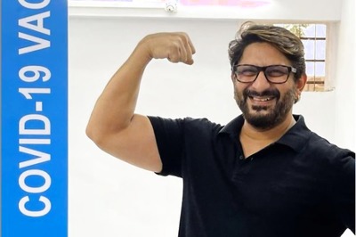 Arshad Warsi Gets the Jab, Says 'Vaccine Lagao Immunity Badhao'