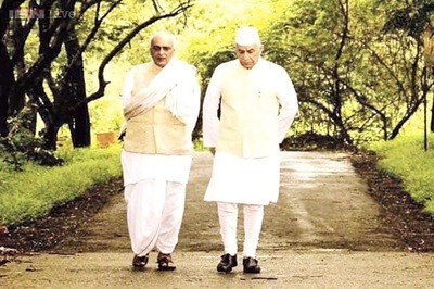 Correct time to bring TV show 'Samvidhaan', says Shyam Benegal