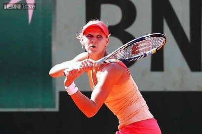 Czech Republic lead Italy 2-0 in Fed Cup semifinal