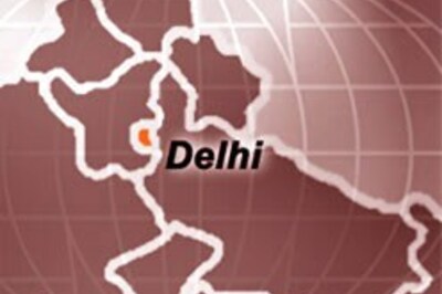 Seven killed as Delhi building collapses