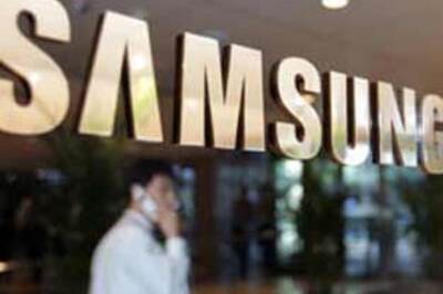 Samsung launches solar-powered phone