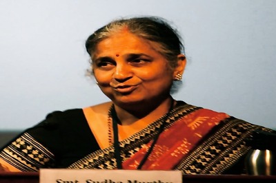 When Infosys Foundation Head Sudha Murthy Was Called 'Cattle Class' in London