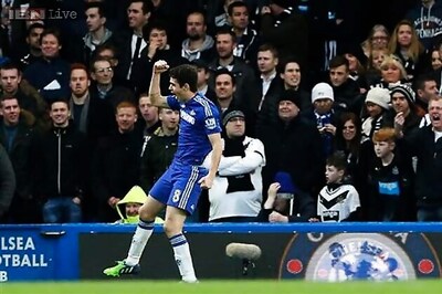 Oscar, Costa score as Chelsea beat Newcastle to take solo lead in EPL