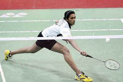 Saina, Sindhu, Kashyap enter quarters at World C'ships